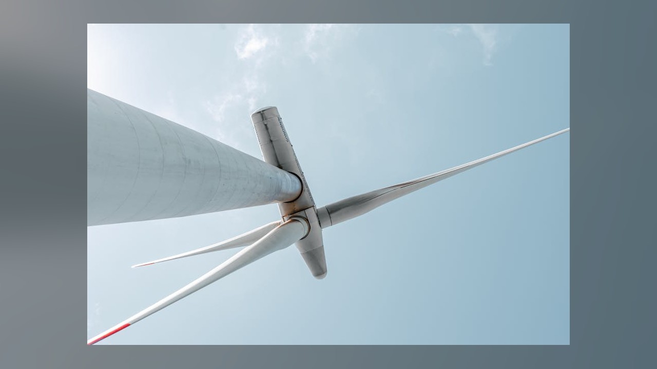EDF Strategic Pivot: Nuclear Life-Extension and Global Asset Liquidation