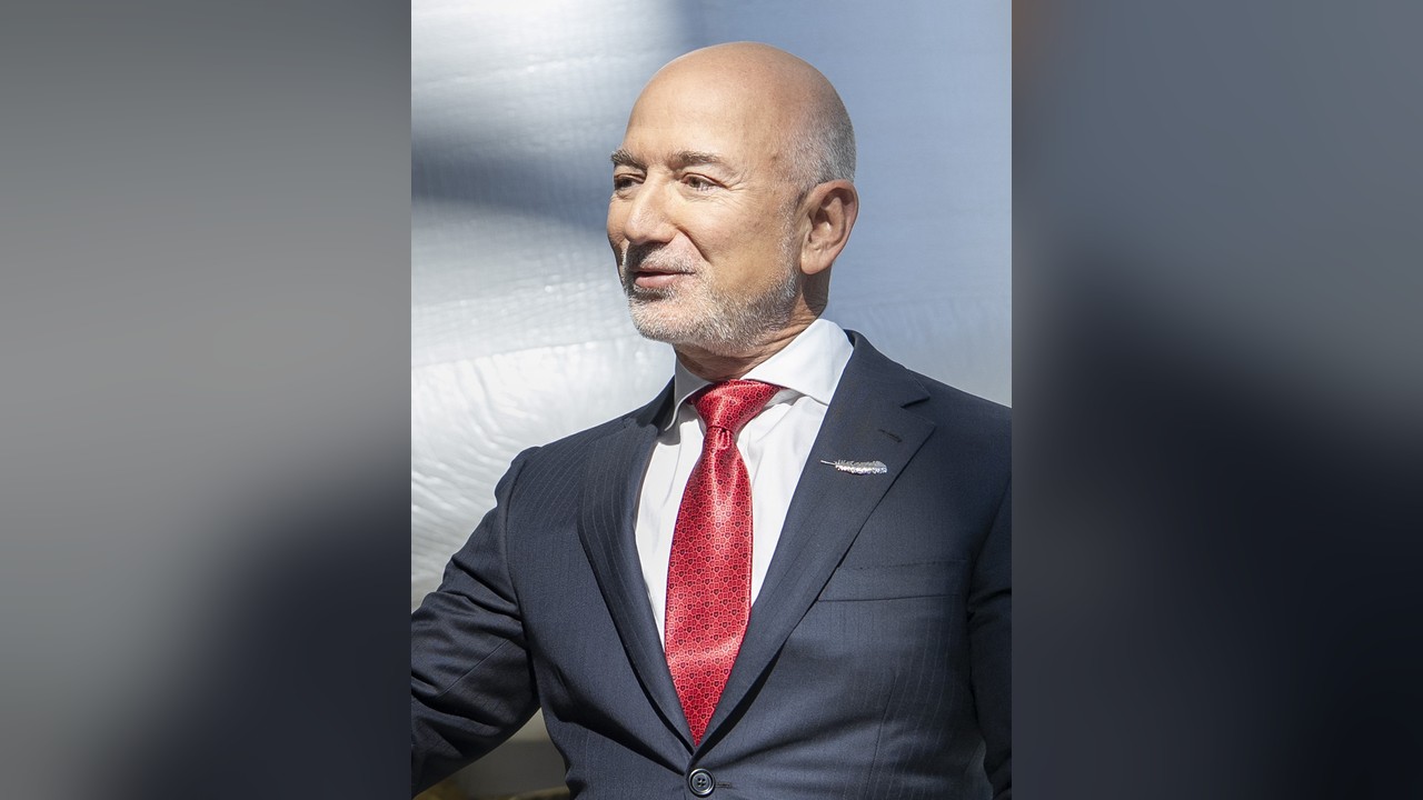 Capital and Criticism: Jeff Bezos Met Gala Scrutiny and the Amazon Class Action Lawsuit