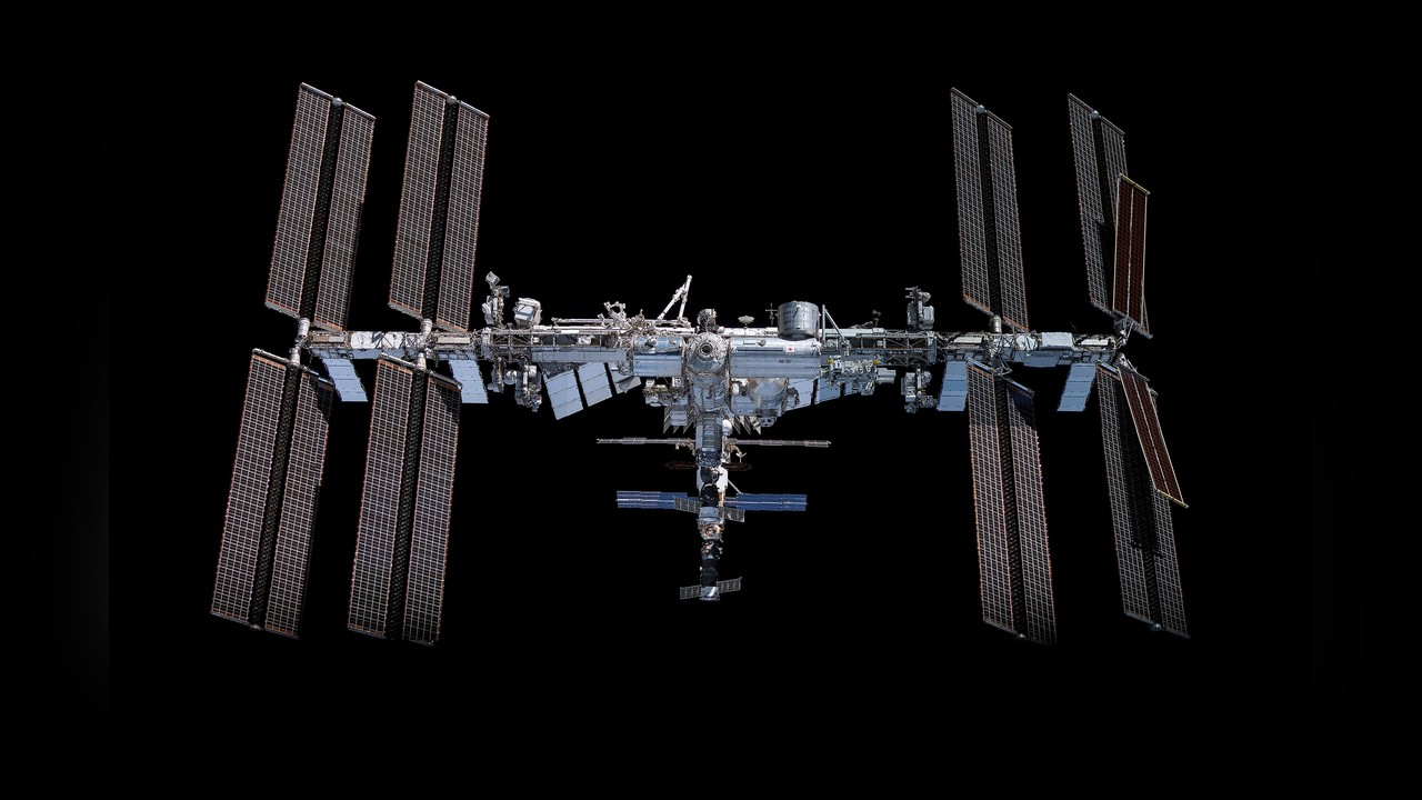 Analysis: Iss Air Leak Emergency Evacuation