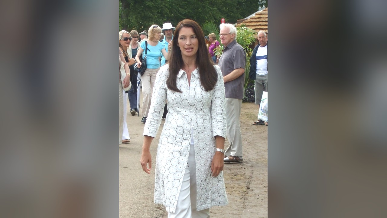 Analysis: Rachel De Thame